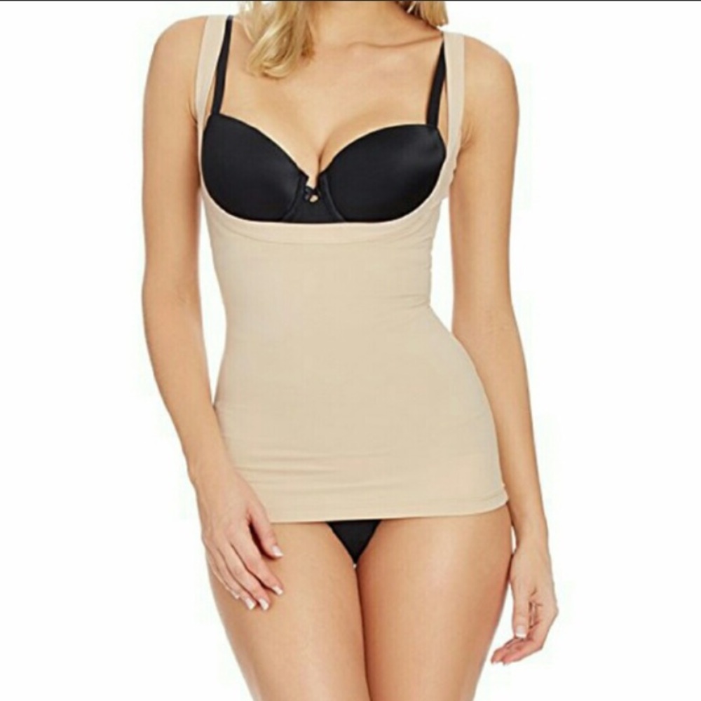 NWOT Spanx Strapy go Lucky Open bust camisole